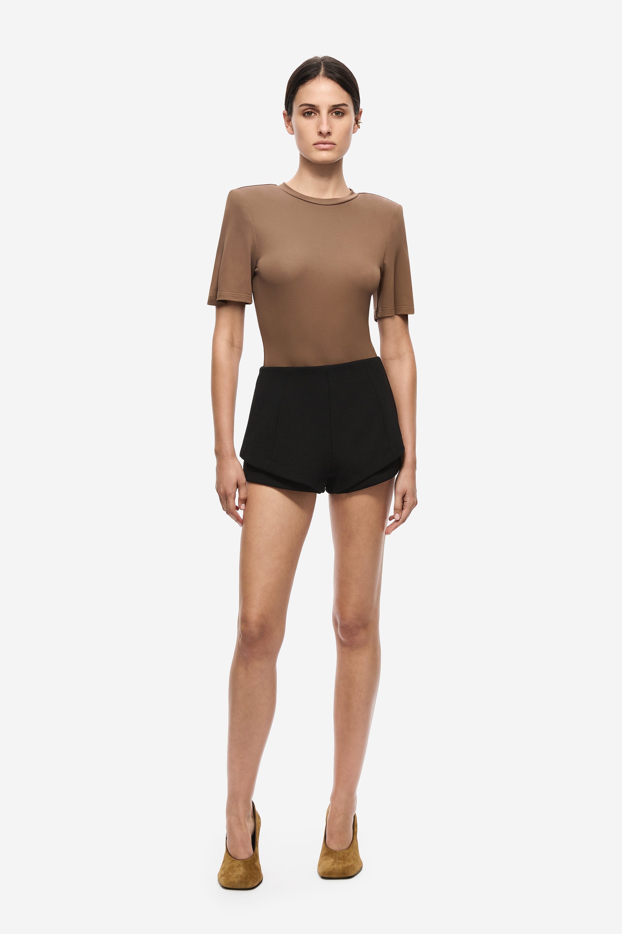 Chocolate padded short-sleeve scoop-neck bodysuit, smooth fitted front