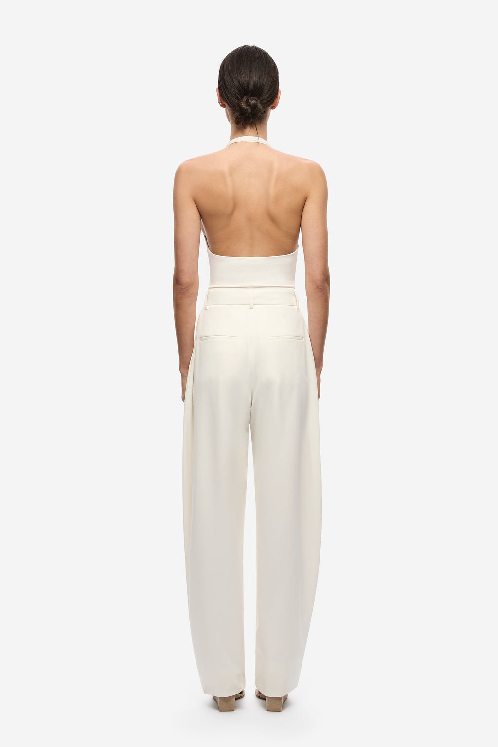 THE JENNIFER cupro bodysuit in ivory, open-back V shape and high-cut back leg