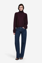 Eggplant merino high-neck sweater with long sleeves and ribbed turtleneck